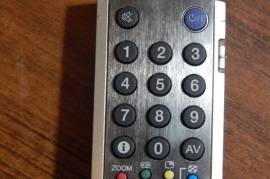Пульт дистанционного управления к телевизору