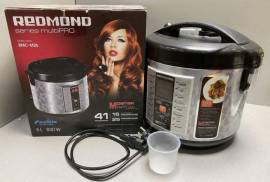 Продаю - кухонная мультиварка REDMOND RMC-M26